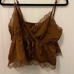 Super cute crop top with lace